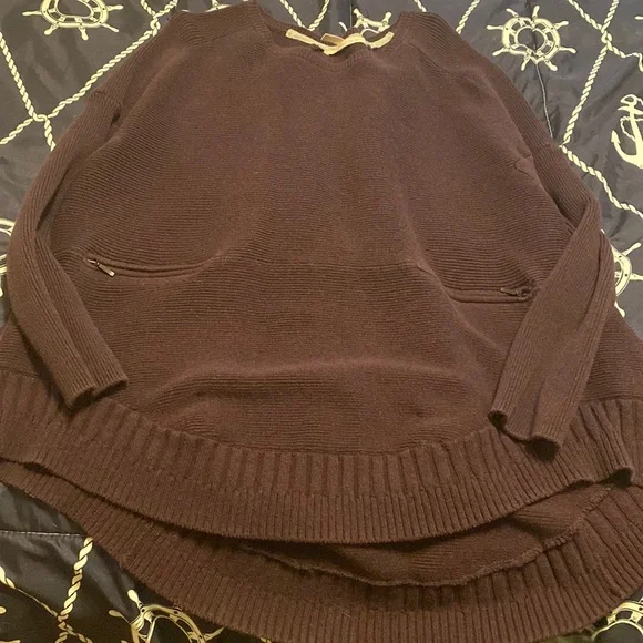 Victoria Secret sweater - Picture 1 of 2